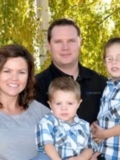 Becky – Intended Parents in Lloydminster, Alberta, Canada