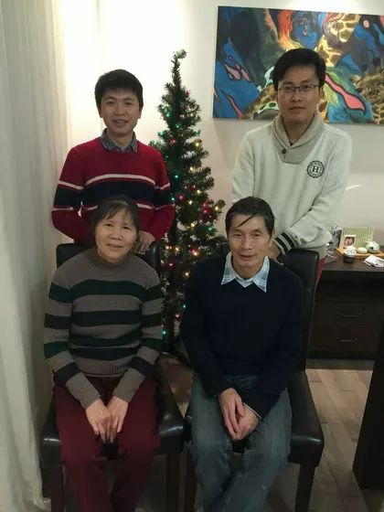 Dong – Intended Parents in Toronto, Ontario, Canada – photo 4