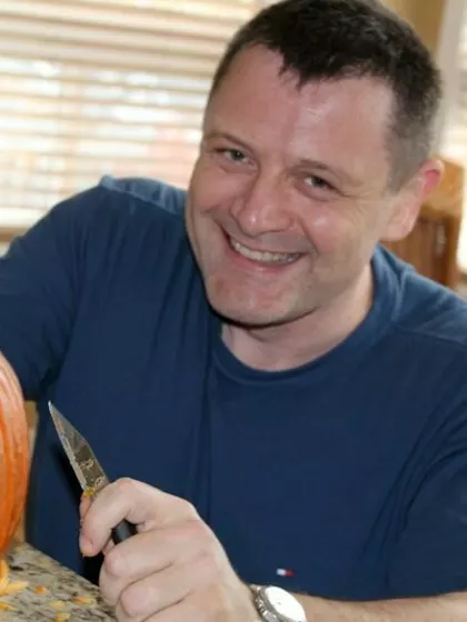 Phil β Intended Parents in Southampton, England, United Kingdom