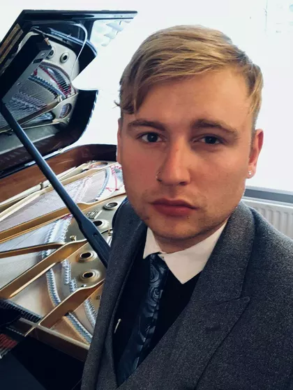 Andrew – Intended Parent in Poole, England, United Kingdom
