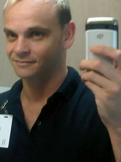 Damon – Intended Parent in Hamilton, Queensland, Australia – photo 3