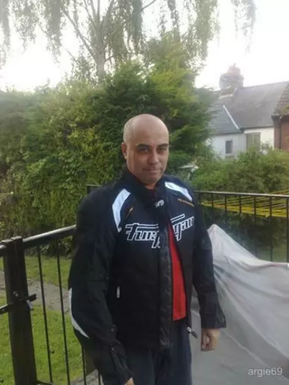 Alex – Intended Parents in Chesham, England, United Kingdom – photo 3