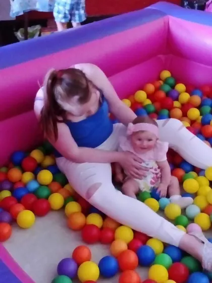 Charlie – Surrogate Mother in Caerphilly, Wales, United Kingdom – photo 3