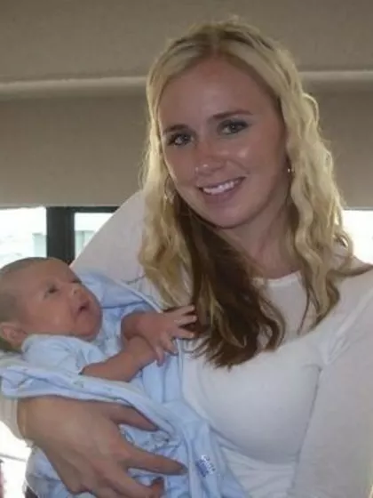 Dana – Surrogate Mother in Roseville, California, United States