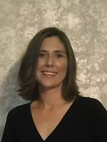 April – Surrogate Mother in Jacksonville, Florida, United States