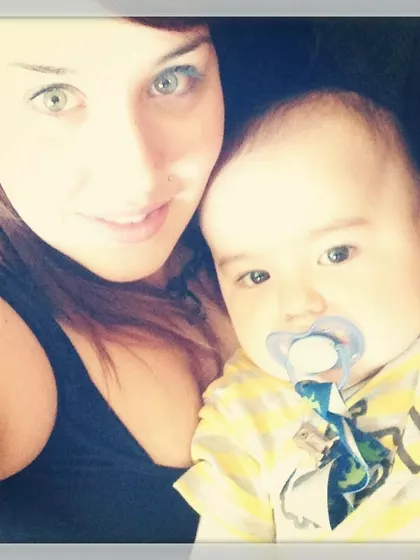 Lauren – Surrogate Mother in Edmonton, Alberta, Canada – photo 2