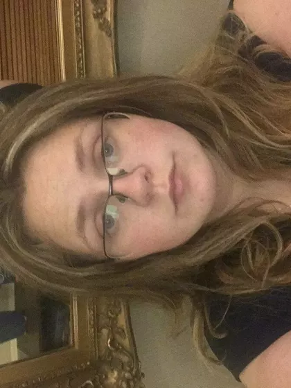 Tanya – Surrogate Mother in Redhill, England, United Kingdom
