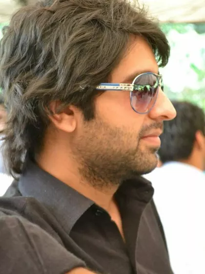 Sunny – Sperm Donor in Peshawar, North West Frontier, Pakistan – photo 3