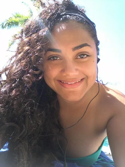 Les – Surrogate Mother in Carolina, Puerto Rico