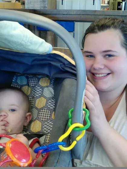 Ariana – Surrogate Mother in Eugene, Oregon, United States – photo 4