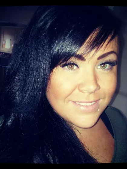 Kira – Surrogate Mother in Hoddesdon, England, United Kingdom – photo 3