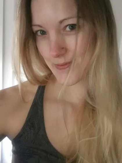 Lauren – Egg Donor in Edmonton, Alberta, Canada