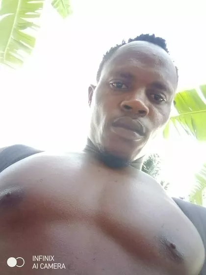 Apong – Sperm Donor in Limbe, Sud Ouest South west, Cameroon – photo 2