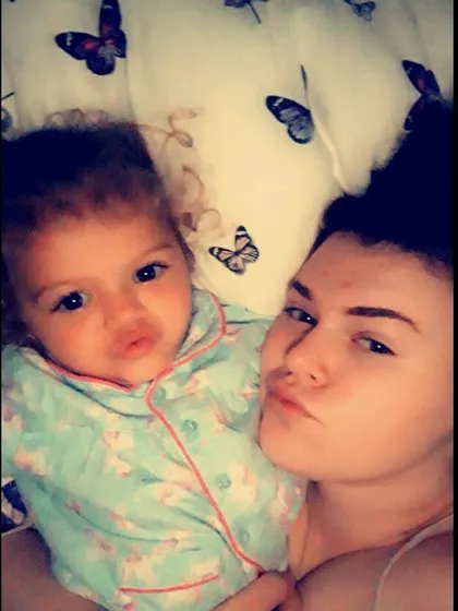 Molly – Surrogate Mother in Liverpool, England, United Kingdom – photo 3