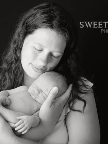 Kristen – Surrogate Mother in Peterborough, Ontario, Canada – photo 2
