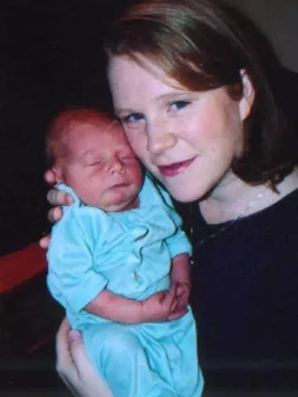 Stephanie – Surrogate Mother in Goodyear, Arizona, United States – photo 1
