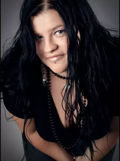 Elena – Surrogate Mother in Ploiesti, Prahova, Romania – photo 2