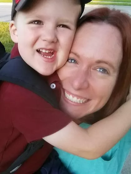 Kate – Surrogate Mother in London, Ontario, Canada – photo 2