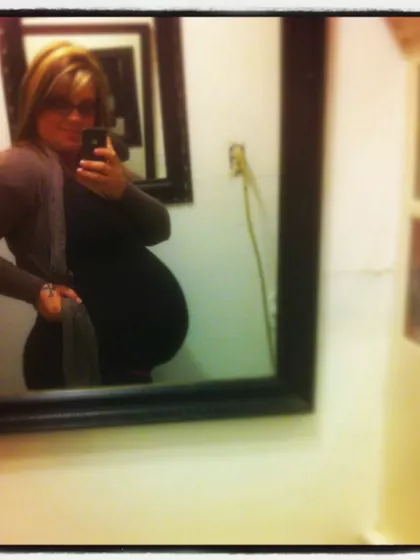 Kim – Surrogate Mother in Ajax, Ontario, Canada – photo 3