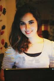 Omisha O************